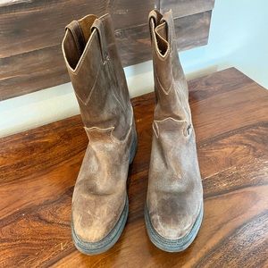 Justin Roper Boots size Men’s 9B. Style code 4760